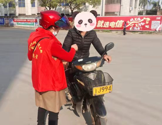 節(jié)日不打烊，安全我在崗——洋青鎮(zhèn)開展元旦佳節(jié)安全生產(chǎn)專項(xiàng)檢查行動(dòng)(1)813.png