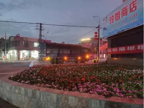 洋青鎮(zhèn)：統(tǒng)籌推進(jìn)狠抓交通工作、多措并舉助力道路安全1010.png