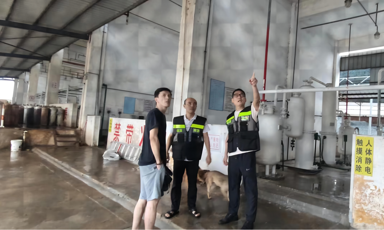 強化責任擔當 縣應(yīng)急管理局“三項措施”扎實做好危險化學(xué)品領(lǐng)域防御臺風(fēng)安全工作2.png