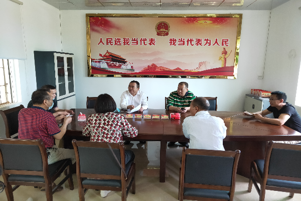 土札村委會座談會現(xiàn)場.jpg