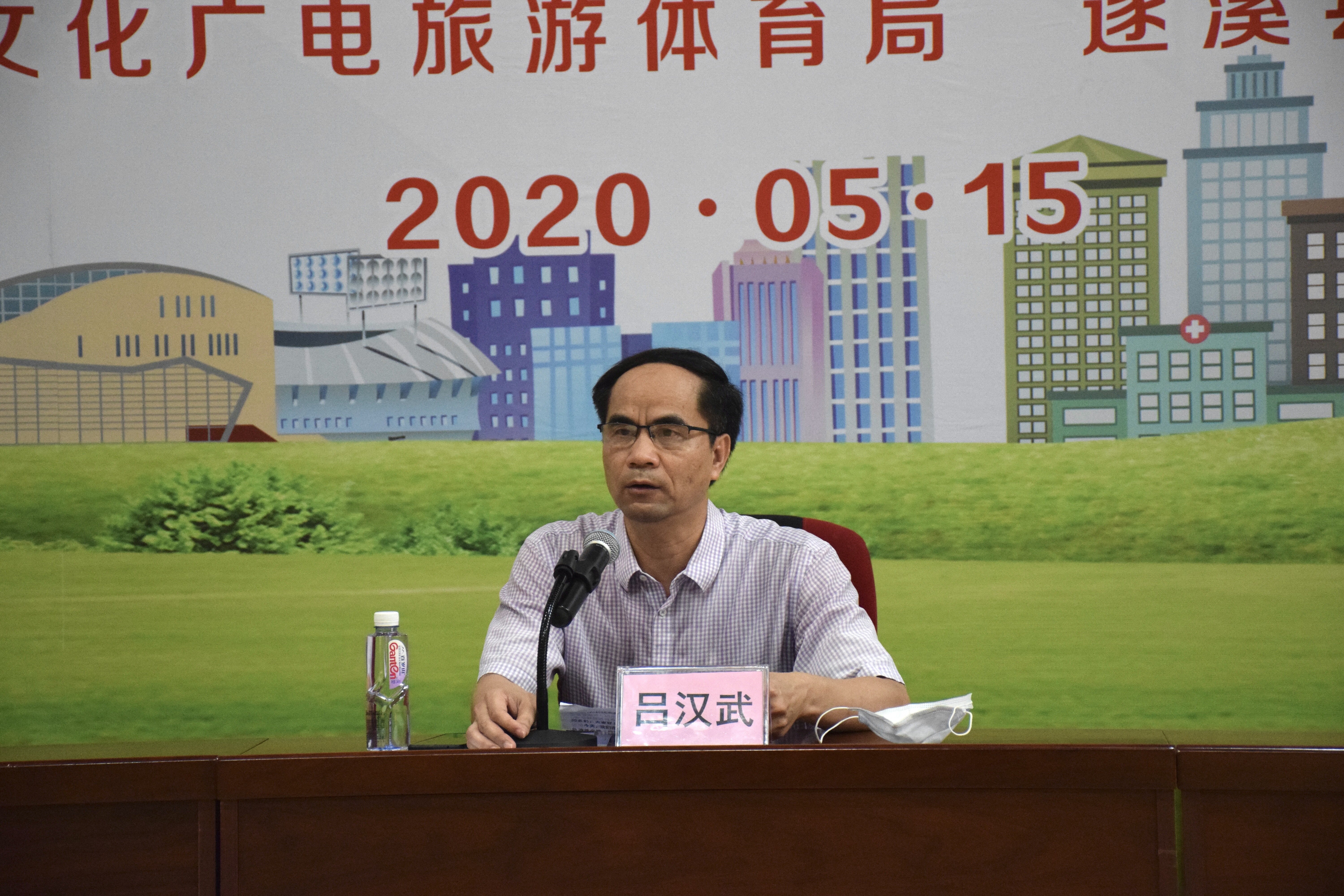  社區(qū)志愿者應(yīng)急救援隊技能演練_2