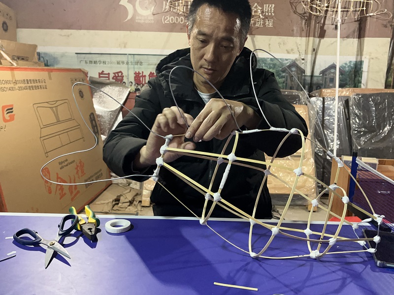 5 制作魚(yú)燈.jpg
