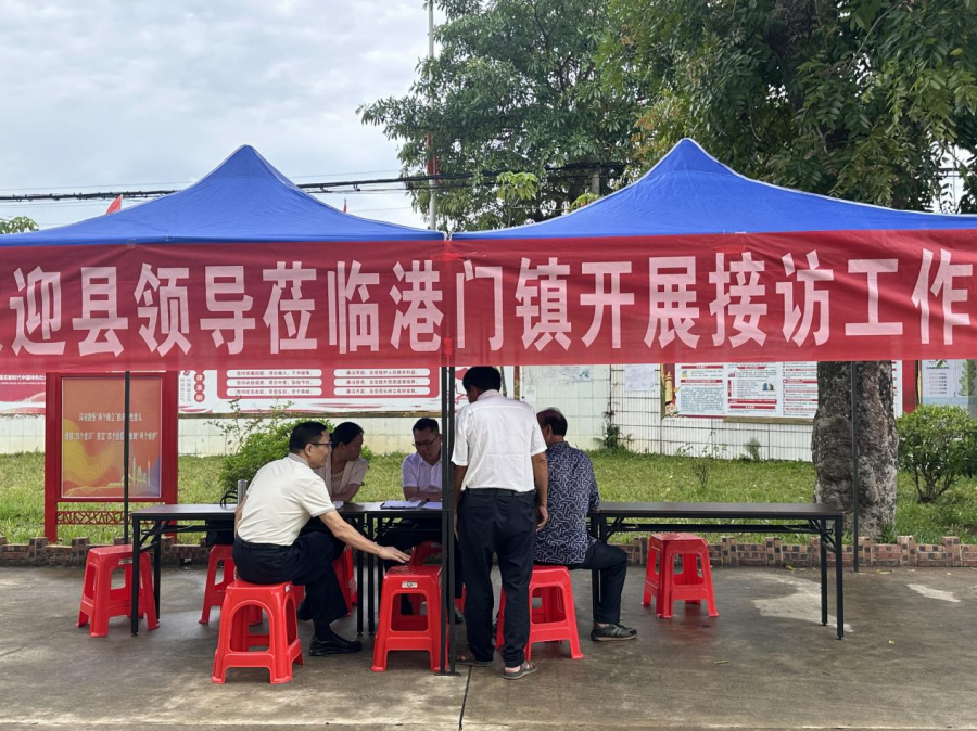 縣委常委、副縣長朱銳赴港門鎮(zhèn)開展接訪、食品安全檢查及平安夜訪工作